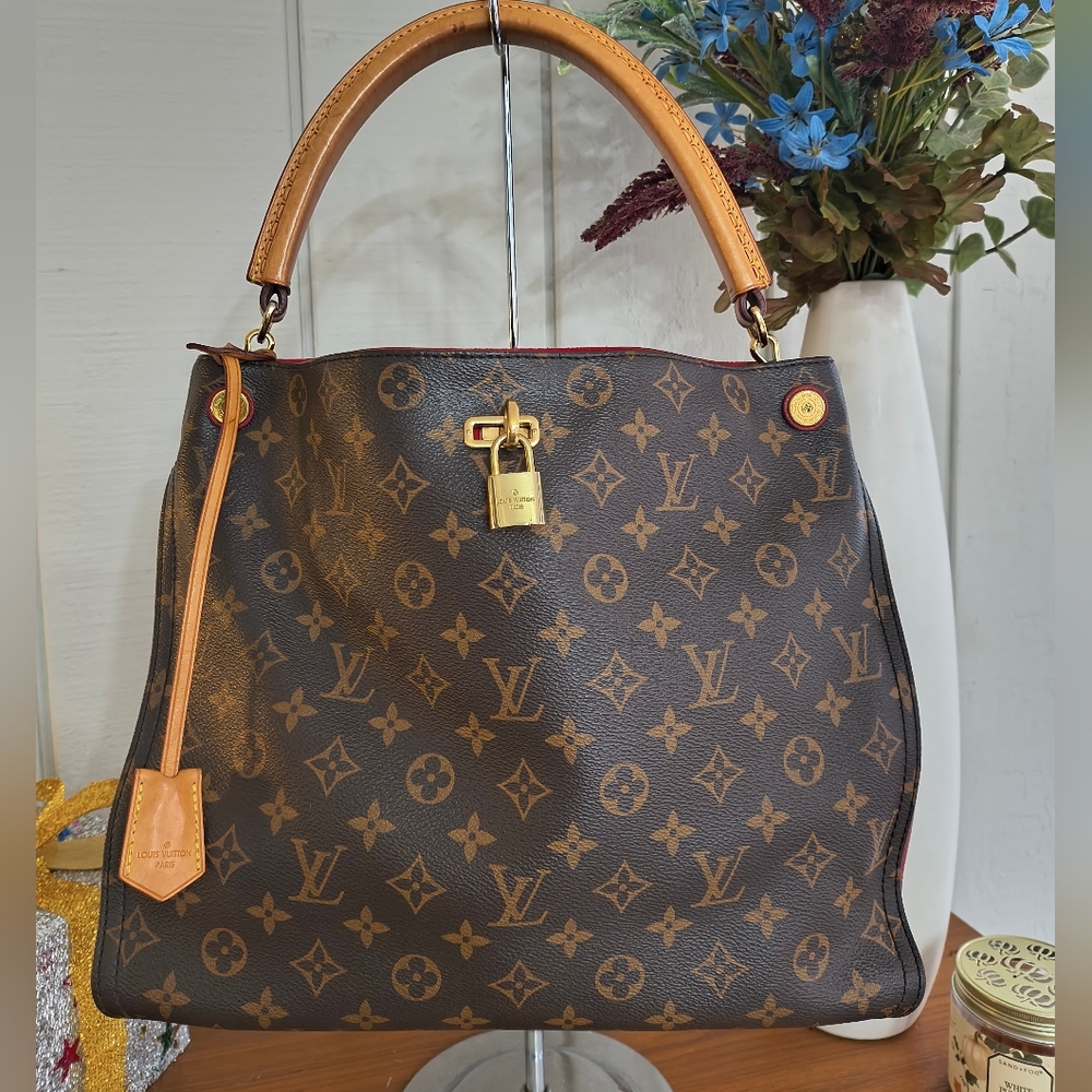 *SOLD* Louis Vuitton Monogram Brown Shoulder Bag